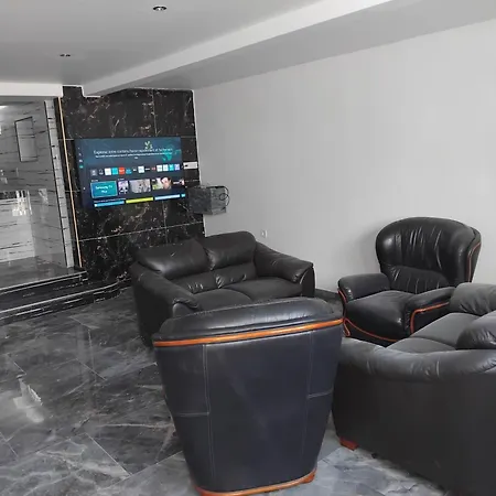Tres Bel Entierement Equipee Apartmán
